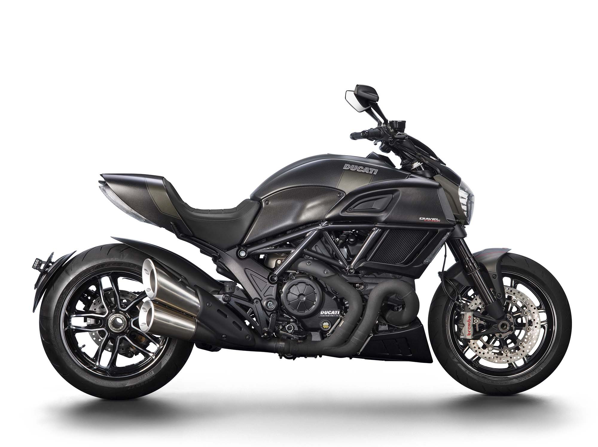 Ducati store diavel stand
