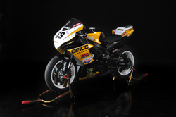 Pit Bull Suzuki GSXR600 Desktop Wallpaper (16:9)